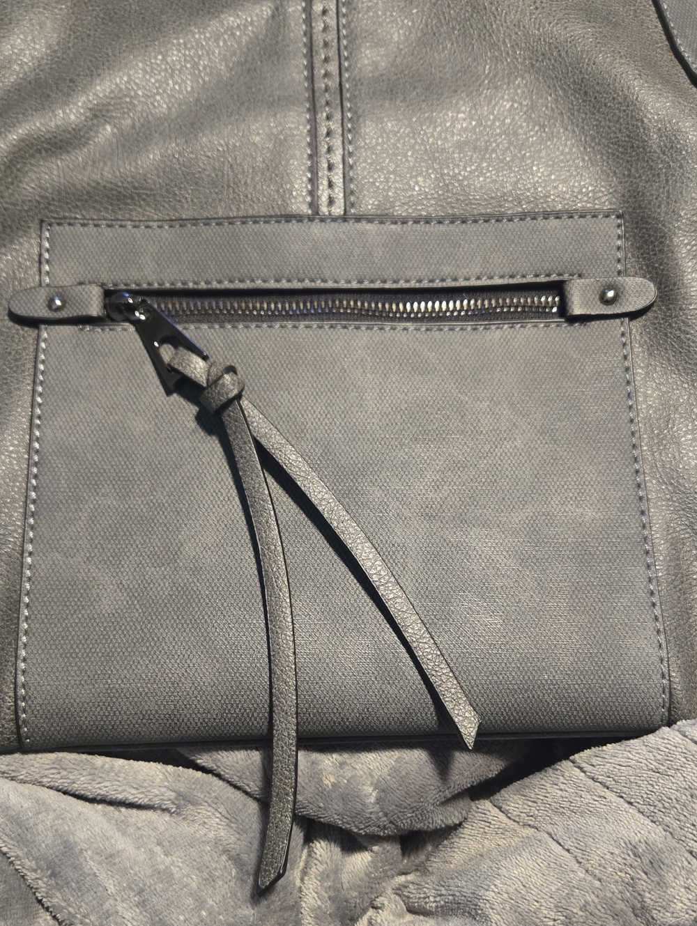 REALER-Hobo Faux Leather Hobo Shoulder Conceal Bag - Picture 6 of 16